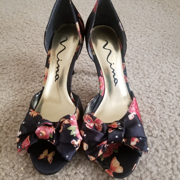 Nina Flower Dress Heels 7.5M - Picture 4 of 4
